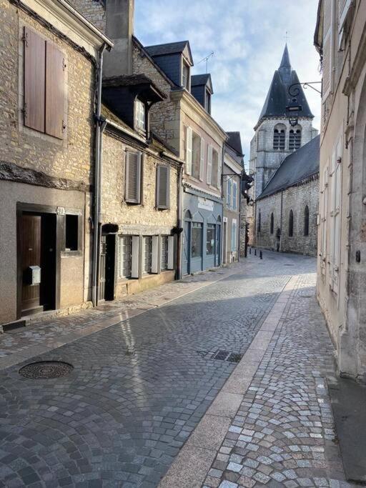 Le Petit Martial - Coeur De Ville,Refait A Neuf,Tout Equipe, Parking Chateauroux Bagian luar foto